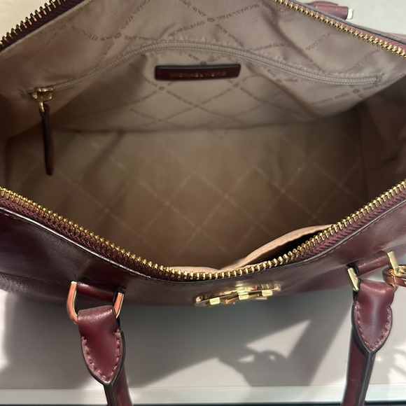 Handbag - Picture 2 of 2